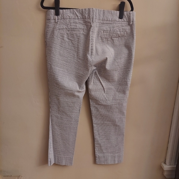 DALIA Seersucker Pinstriped Cropped Mid Rise Pants - Picture 8 of 11